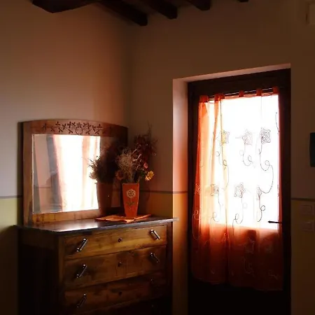 Alojamento de Turismo Rural Agriturismo La Palombara *